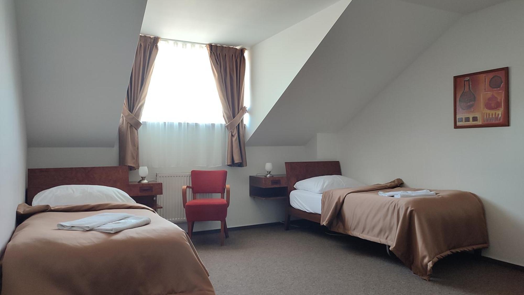 Hotel Vion Zlaté Moravce المظهر الخارجي الصورة